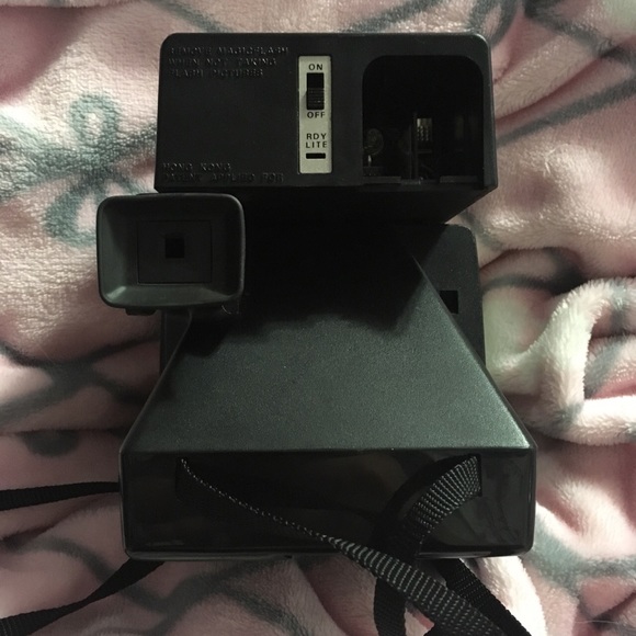 ✨🌙✨ Polaroid OneStep Land Camera✨🌙✨ - Picture 3 of 4
